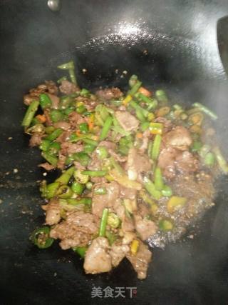 小炒羊肉的做法步骤：7