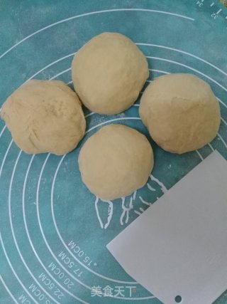 #烤箱美食#蔓越莓面包卷的做法步骤：4