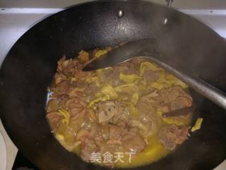 笋干焖鸭的做法步骤：5