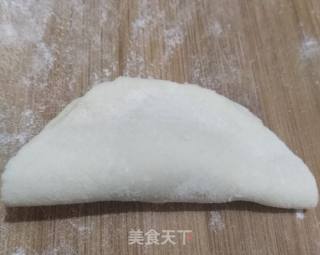 元宝水饺的做法步骤：4