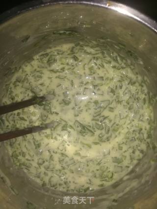 韭菜鸡蛋饼的做法步骤：5