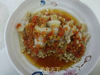 剁椒五花肉卷金针菇的做法步骤：13