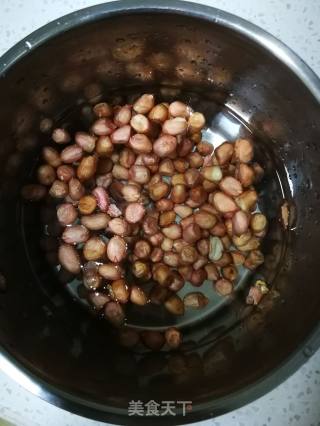 卤花生米的做法步骤：1