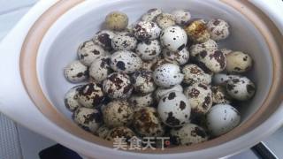 美味鹌鹑蛋的做法步骤：1