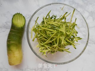 南极鳞虾萝卜粉丝汤的做法步骤：3