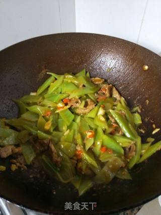 莴笋小炒肉的做法步骤：9
