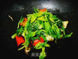 蛋白炒菠菜的做法步骤：9