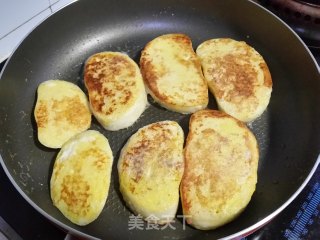 蛋煎馒头的做法步骤：5