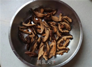 香菇蒸鸡翅的做法步骤：8