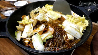 点火！DIY东北风味~热！辣！鲜！香！白菜炖粉条~庄青山的做法步骤：17