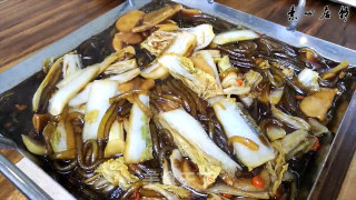 点火！DIY东北风味~热！辣！鲜！香！白菜炖粉条~庄青山的做法步骤：22