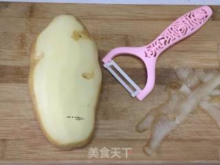 土豆炖牛肉的做法步骤：1