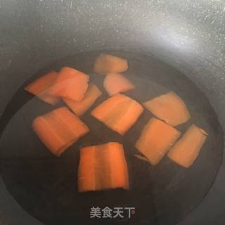 虾仁蛋卷的做法步骤：2