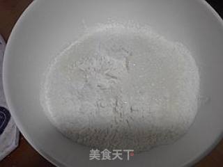 绿豆蓉馅冰皮月饼的做法步骤：1