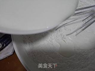 绿豆蓉馅冰皮月饼的做法步骤：2