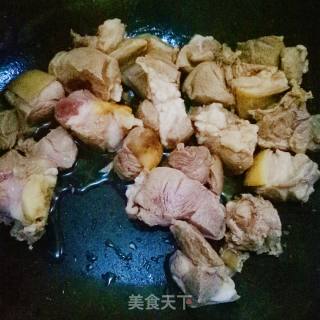 烧羊肉的做法步骤：1