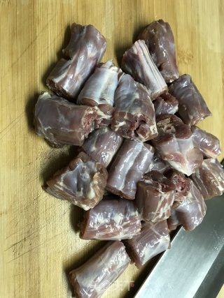 香辣鸭脖的做法步骤：2