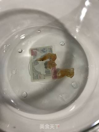 雪蛤燕窝红枣汤的做法步骤：1