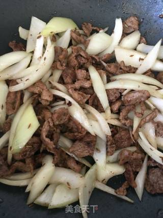 洋葱爆羊肉的做法步骤：8