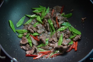 黑椒牛肉炒意面的做法步骤：7