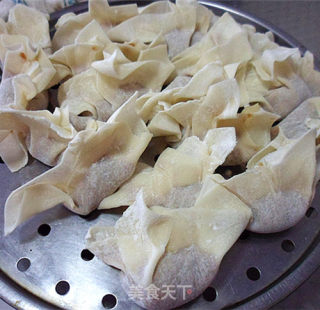 酥炸云吞的做法步骤：4