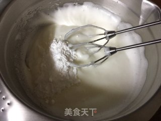 奶牛戚风蛋糕的做法步骤：9