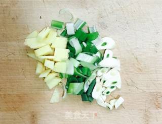 烤箱美食之烤排骨的做法步骤：2