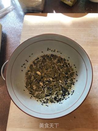 多子夏巴塔拖鞋面包的做法步骤：5