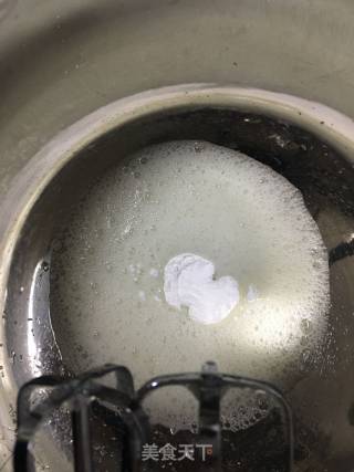 新年戚风蛋糕的做法步骤：5