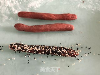 红豆肉松红糟软欧包的做法步骤：10