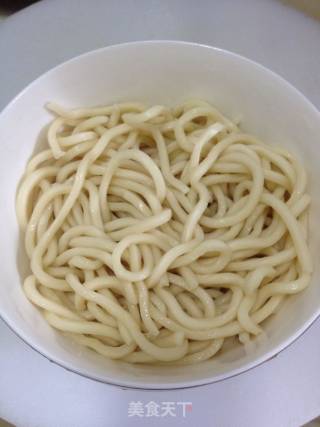 鱼香肉丝炒面的做法步骤：6