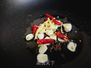 蒜苔木耳炒小河虾的做法步骤：7
