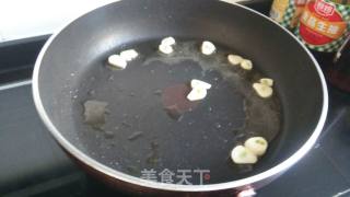 黑豆芽炒肉的做法步骤：2