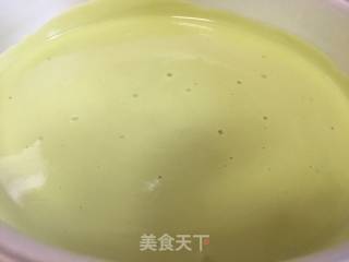 菠菜戚风蛋糕（后蛋法）的做法步骤：13