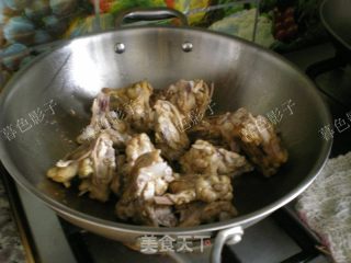 鸡骨架炖土豆的做法步骤：5