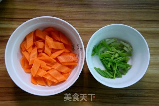 胡萝卜炒鸡蛋的做法步骤：3