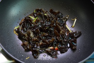 木耳炒豆芽的做法步骤：7