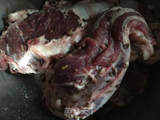 酱香牛腱子的做法步骤：5