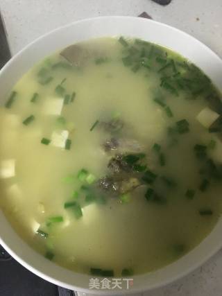 鲫鱼豆腐汤的做法步骤：3