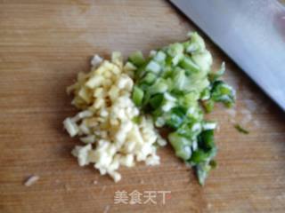 鱼香肉丝的做法步骤：4