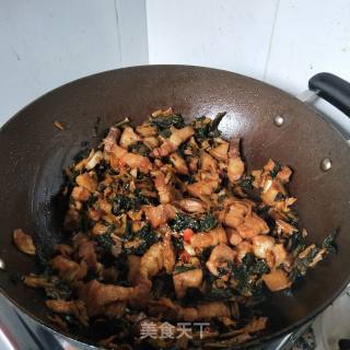 菜干烧五花肉的做法步骤：8