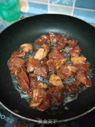 猪肉烧土豆的做法步骤：3