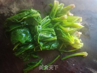 凉拌菜——芝麻菠菜的做法步骤：2