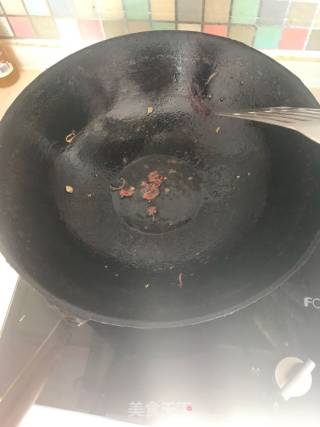 蒜苗炒肉的做法步骤：5