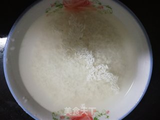 蜂蜜糯米藕的做法步骤：1