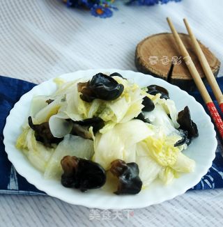 白菜炒木耳的做法步骤：7