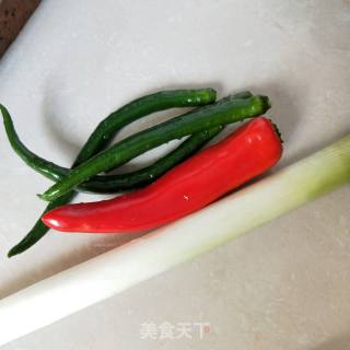 葱爆豆腐的做法步骤：3