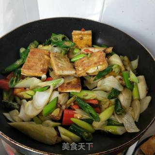 葱爆豆腐的做法步骤：11