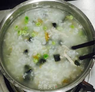 木鱼花皮蛋瘦肉粥的做法步骤：11