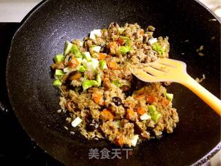 糯米鸭腿香菇烧麦的做法步骤：10